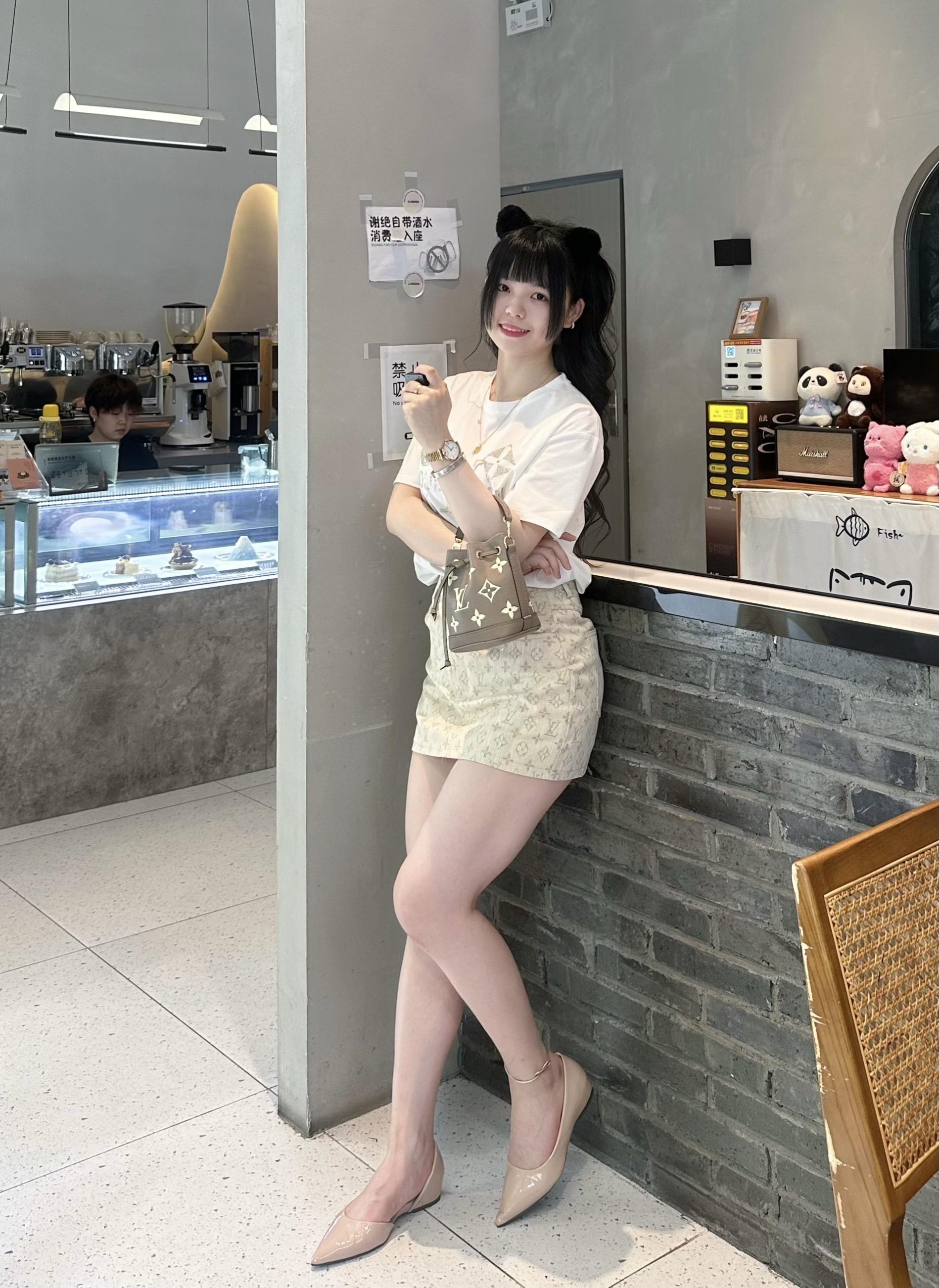 留下今日的心情  我挨个回复。