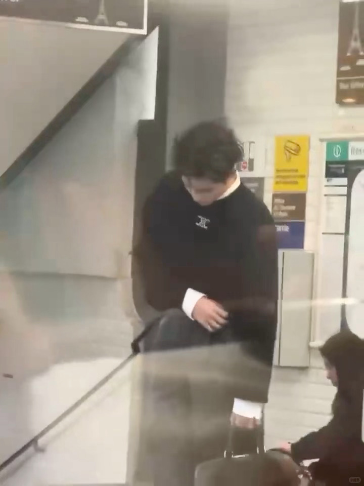 是一种潦草的帅啊王安宇 ​​​