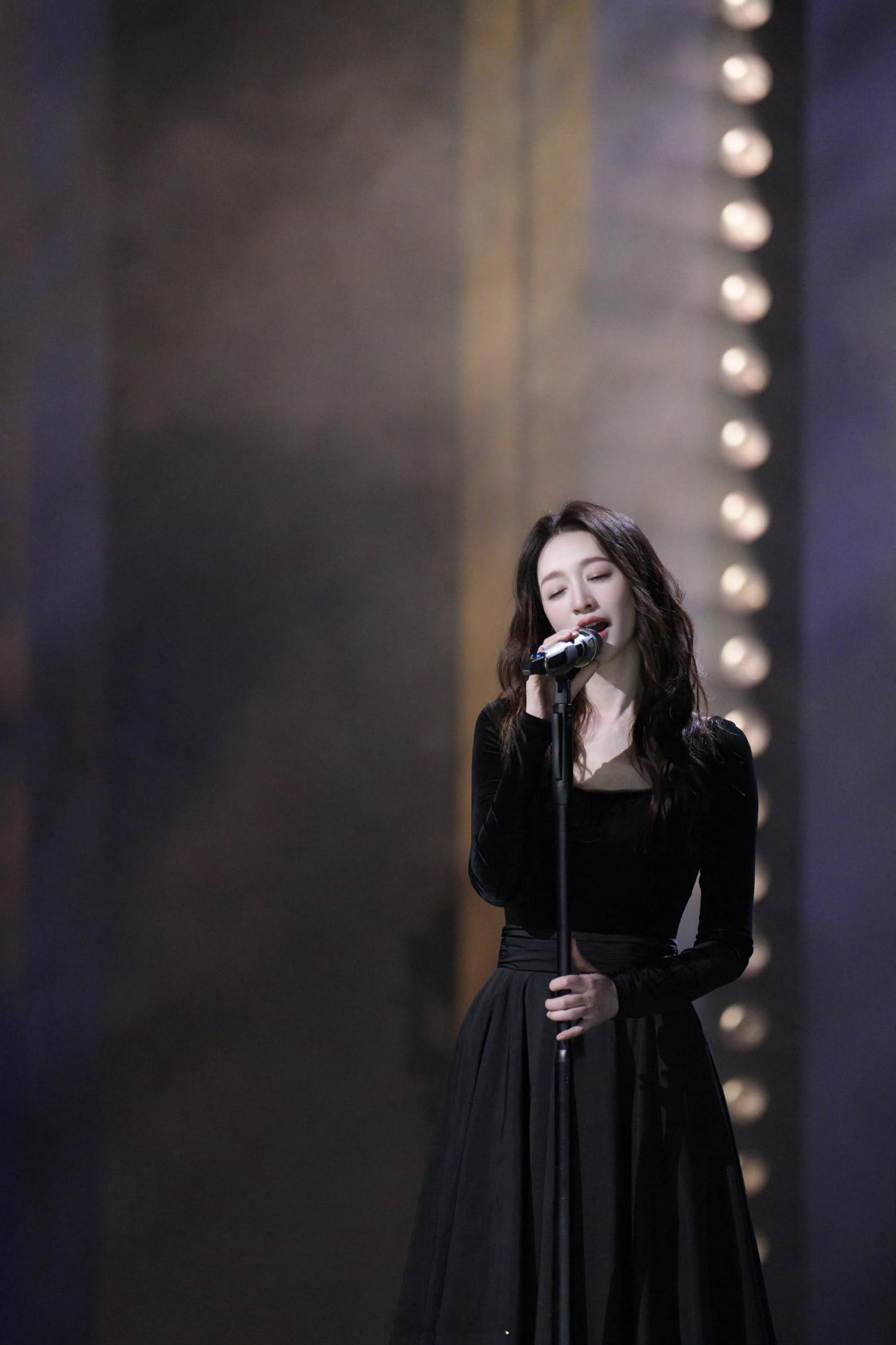 二公徐洁儿阚清子李小冉一组 网传浪姐二公徐洁儿阚清子李小冉一组？！徐洁儿和阚清子