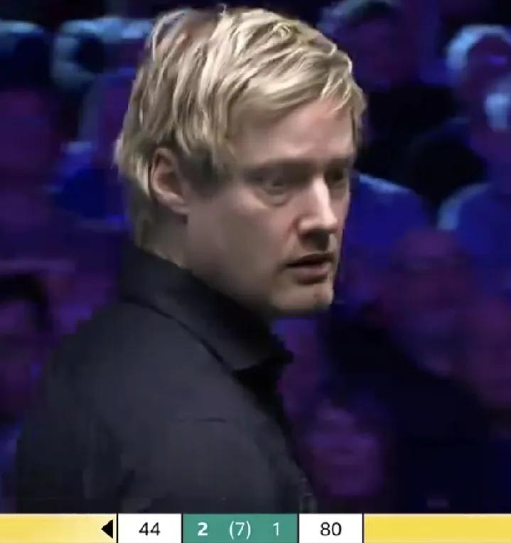 杰克琼斯大战尼尔罗伯逊:
95-65，杰克琼斯拒绝逆转赢下第4局，将比分扳平2-