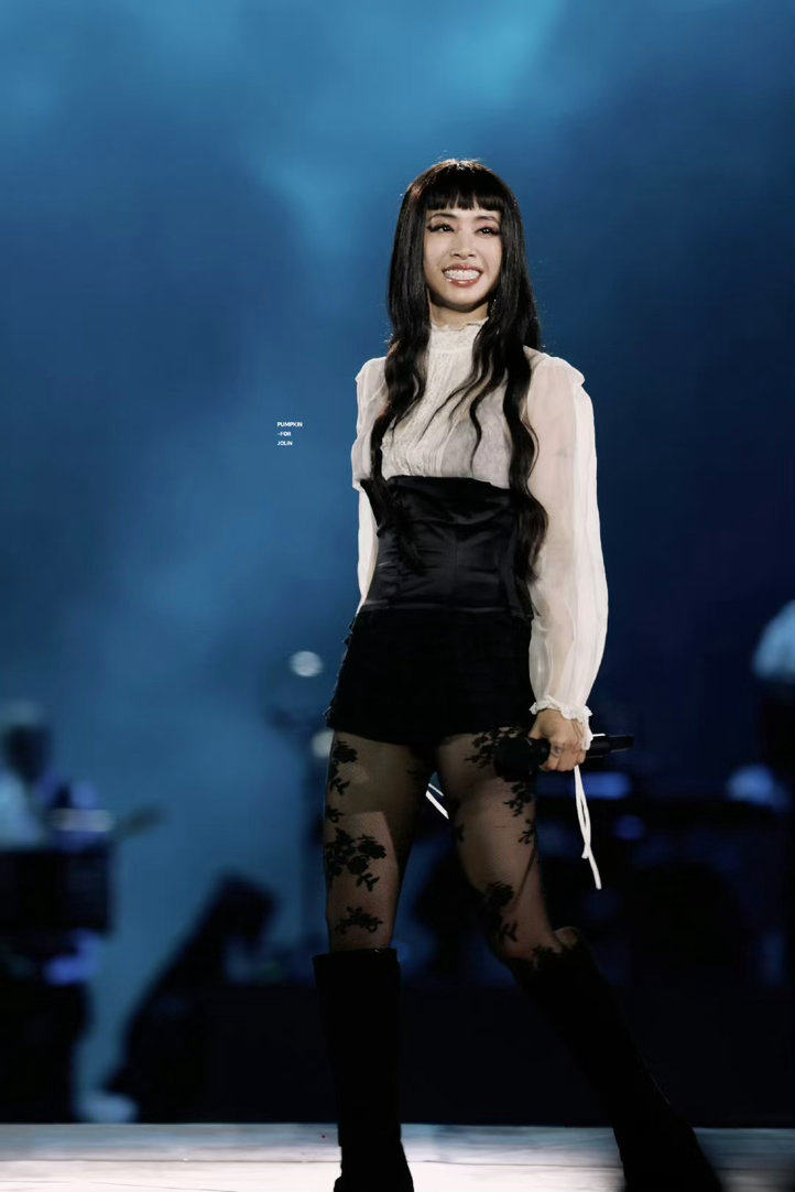 蔡依林重庆演唱会 重庆的辣，配上JOLIN的舞台，这场演唱会从开场就燃到爆。《看