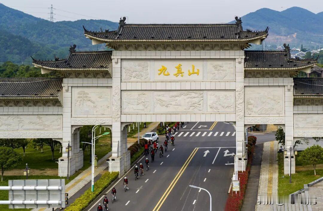 武汉九真山国家森林公园
知音文化与自然美景完美融合！
金秋时节，蔡甸研学游异常火