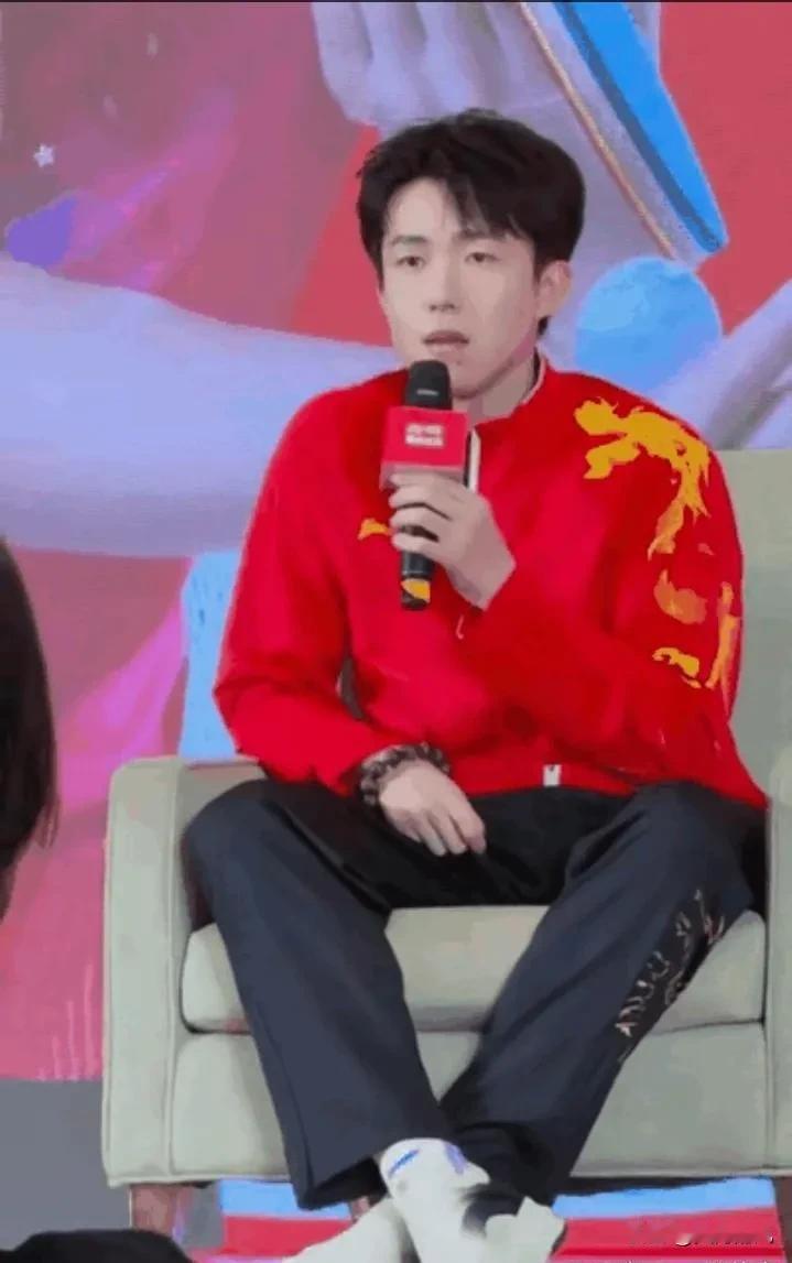 王楚钦在福州活动上，一句话语触动了每一位粉丝的心弦：“这次的活动希望能让你们开心