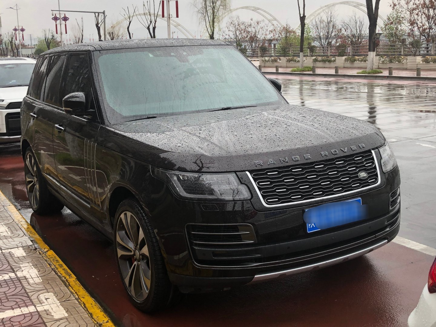 汽车汽车街拍我与汽车的日常路虎揽胜 路虎揽胜行政，路虎揽胜运动 安康