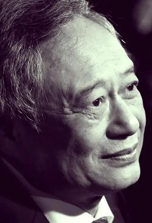 性学专家李银河说：
“千万不要在家闲着，
即使没工作、没事干，
也千万别躺平。