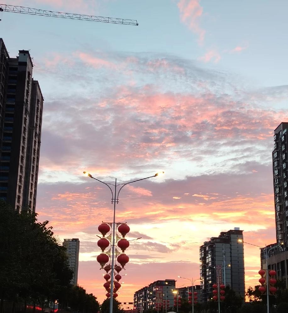 真正的责任感，从来不是嘴上的关心，而是知道老婆孩子要花钱，就主动定时转钱，让家里