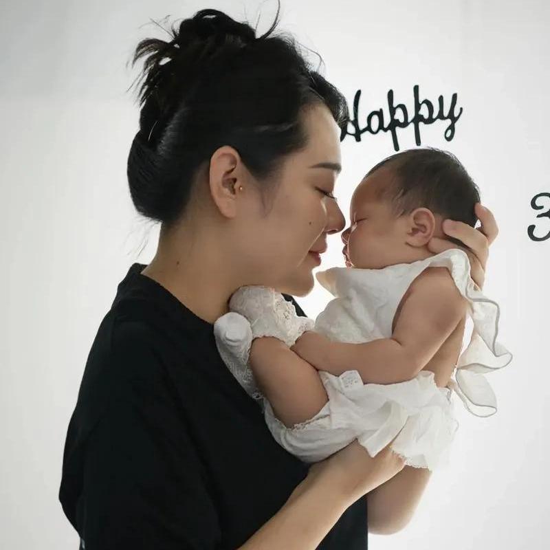 上海放大招！生孩子合规医疗费个人不用掏钱了！
 
9月8日上海医保官宣，10月1