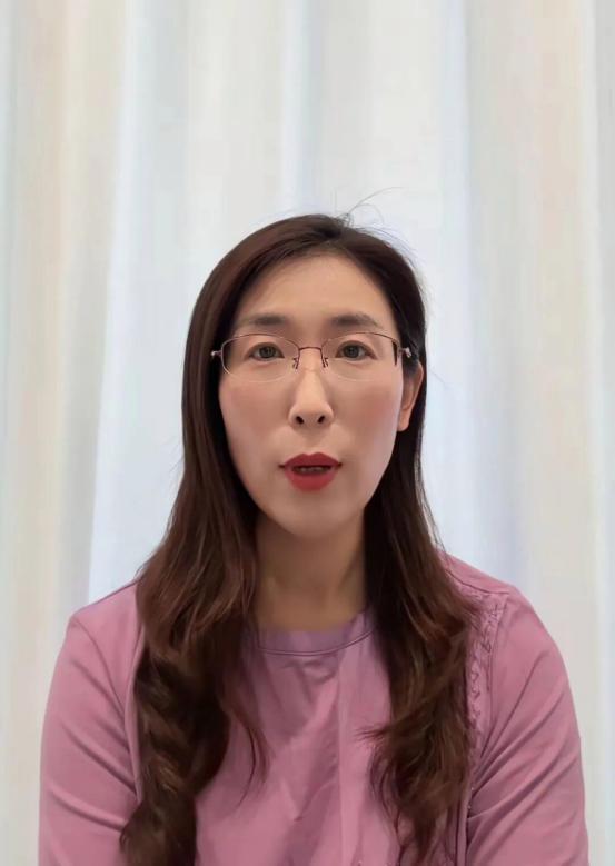 “婚外胚胎案”中的朱女士含泪发视频表示，自己输了，也意识到当初想得太简单，她原本