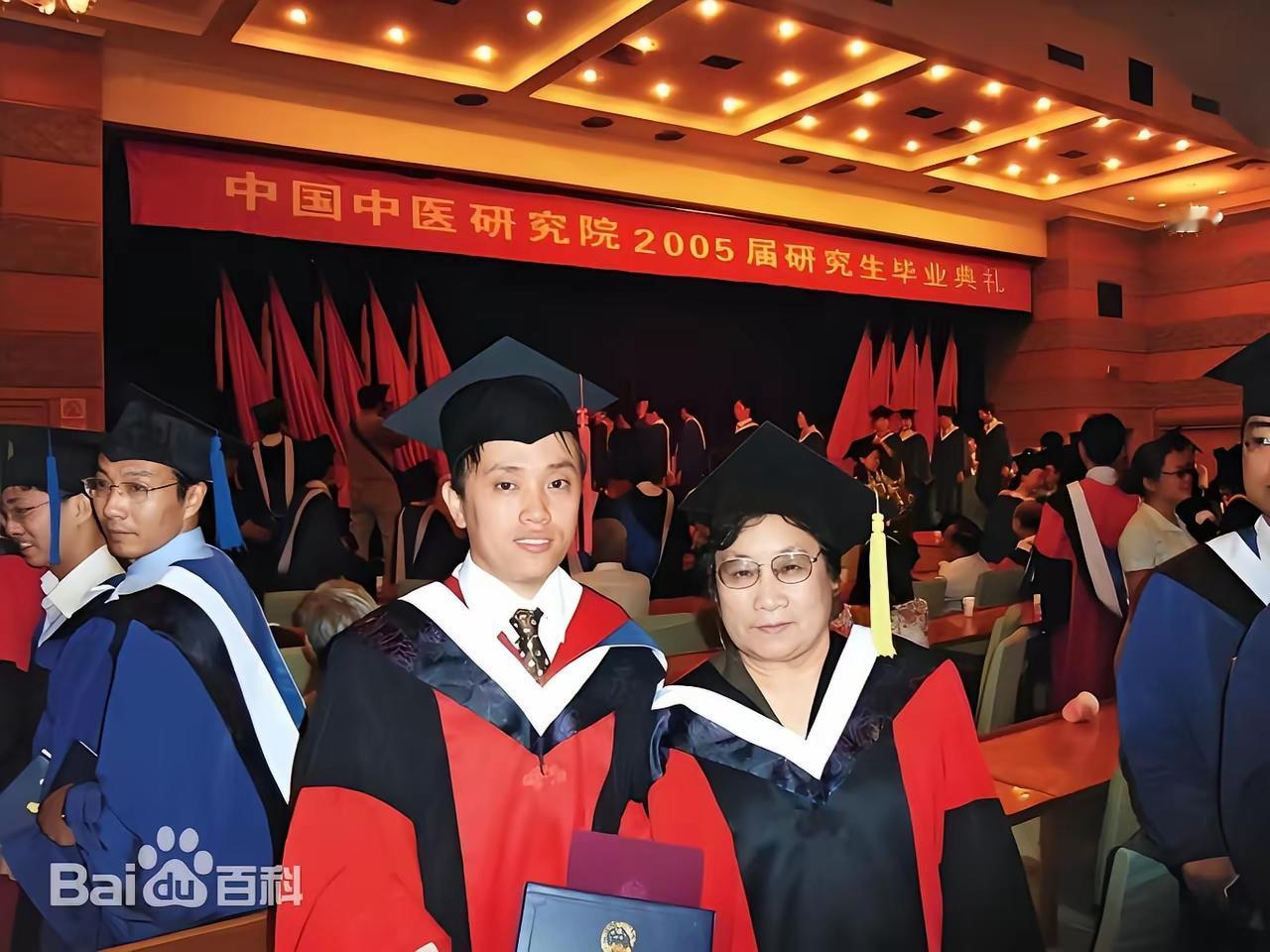过筛子啦！由武大的旋风博士想到屠呦呦的唯一博士，联想到2026博士存量已达120