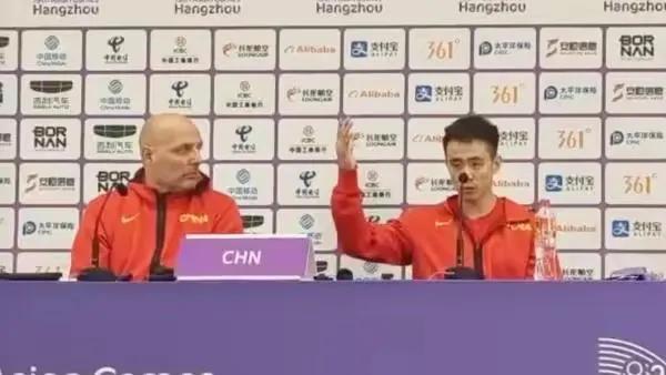负责也不用真的负责，所以中国男篮输球后，大家都抢着负责，因为主动说总比被动说要强