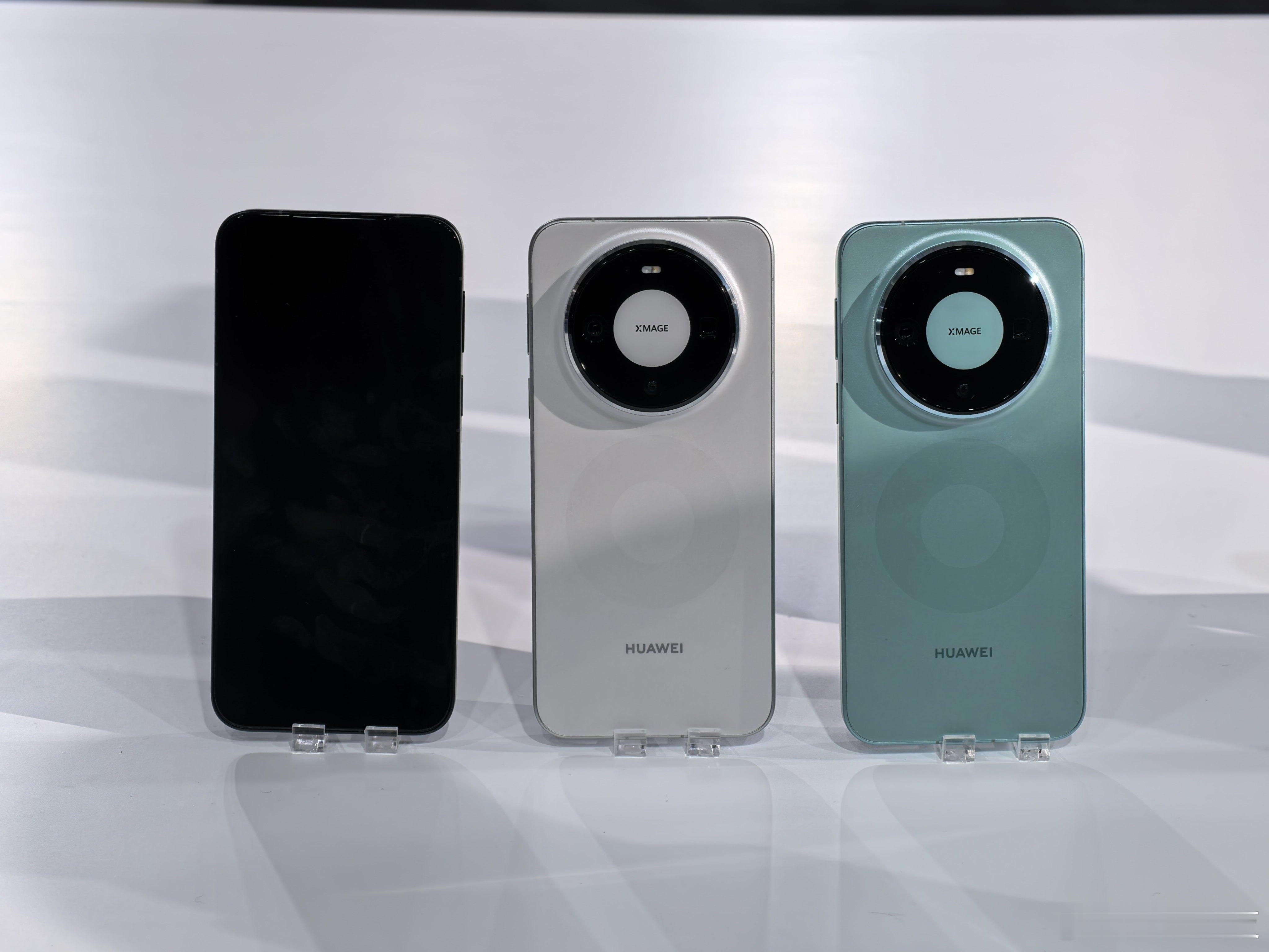 来来来，带大家近距离看一下真机！  