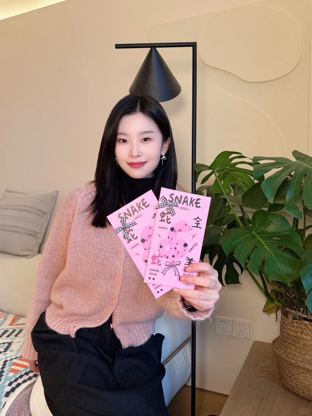 “那个漂亮的博士小姨回来发红包啦🧧”