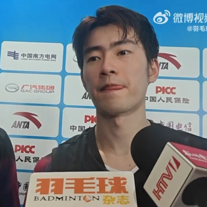 一讲到宝宝就开始吐蛇信子了好可怕 