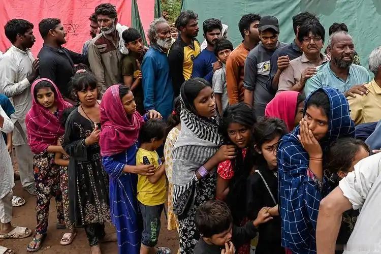 中国现在最担心的，不是印度强，而是印度出问题。这个国家一旦乱了，十几亿人向外流动