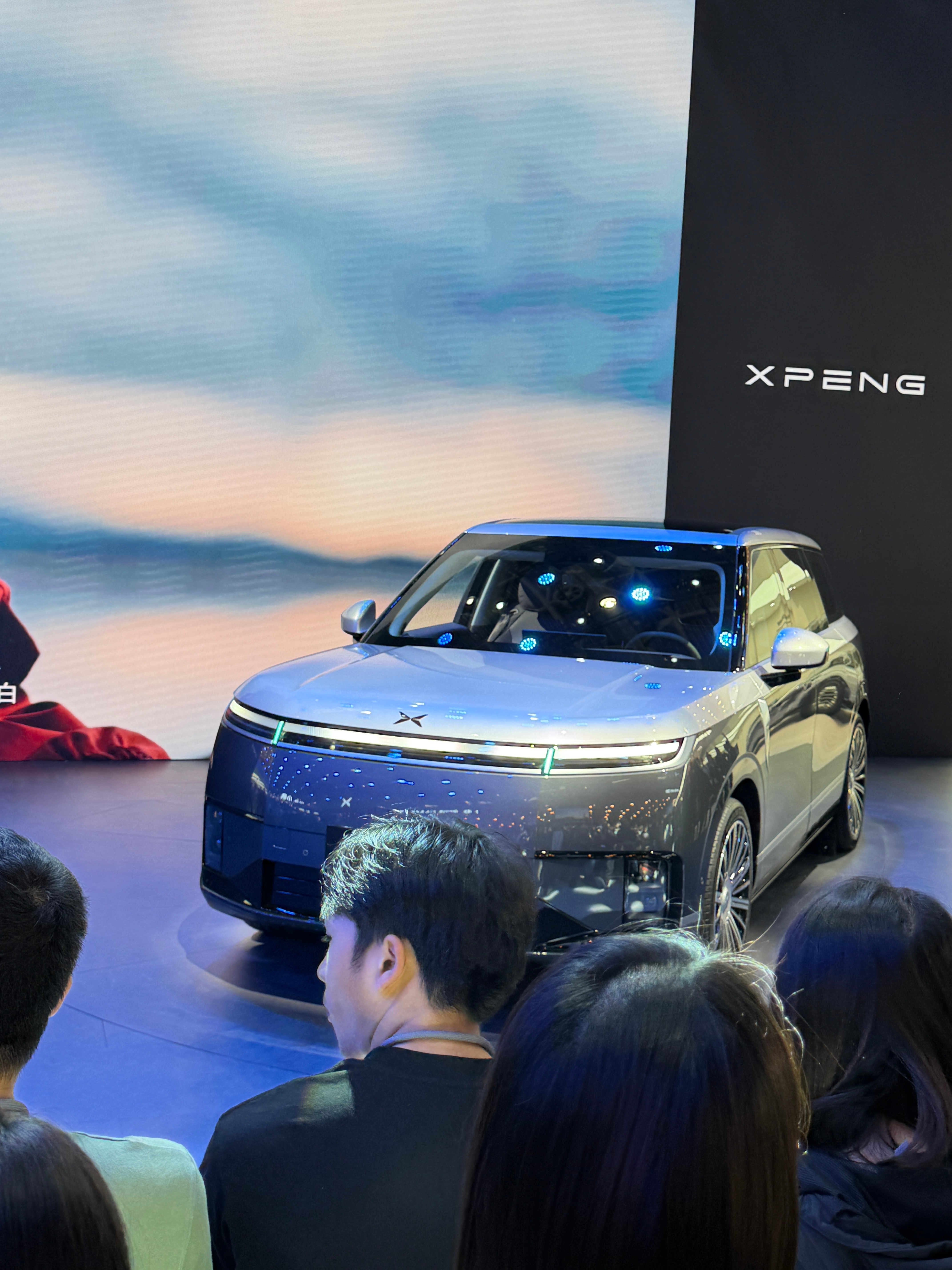 打卡小鹏展台，这次可以线下体验一下小鹏GX了 北京·中国国际展览中心顺义新馆