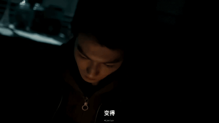 许凯拍方圆八百米时脸上到底涂了多少黑粉呀，黑皮陈辉也很有性张力呀。 