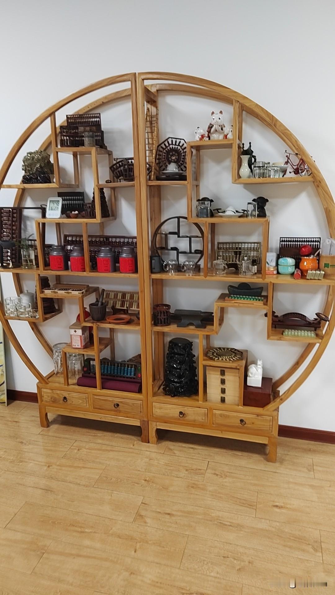 很喜欢的一段话分享给大家
在相互尊重的前提下我是一个懂礼貌的人 如果我哪天失礼了