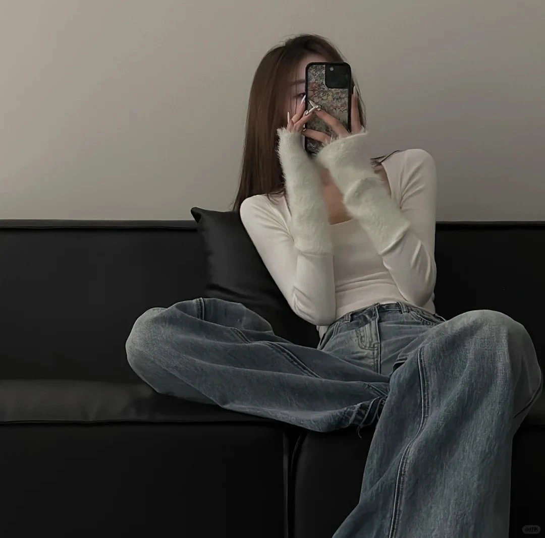 𝗛𝗮𝗽𝗽𝘆 𝗗𝗮𝘆  ˂ ᵒ͜͡ᵏᵎ⁾小时候：怎么可以傍大款现在