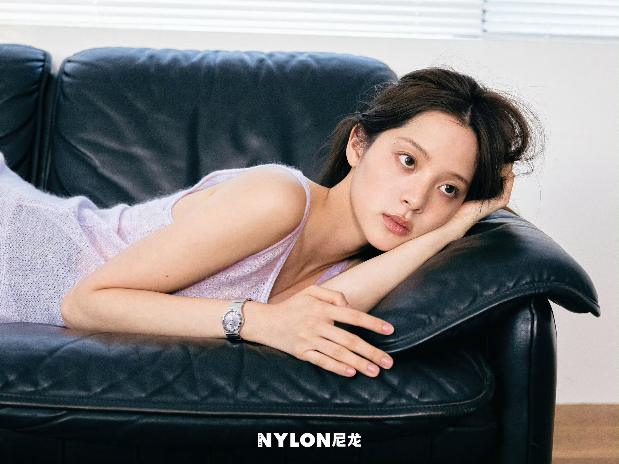 NYLON尼龙欧阳娜娜的魔法时刻七月刊封面｜摄影师：Ye Fei 