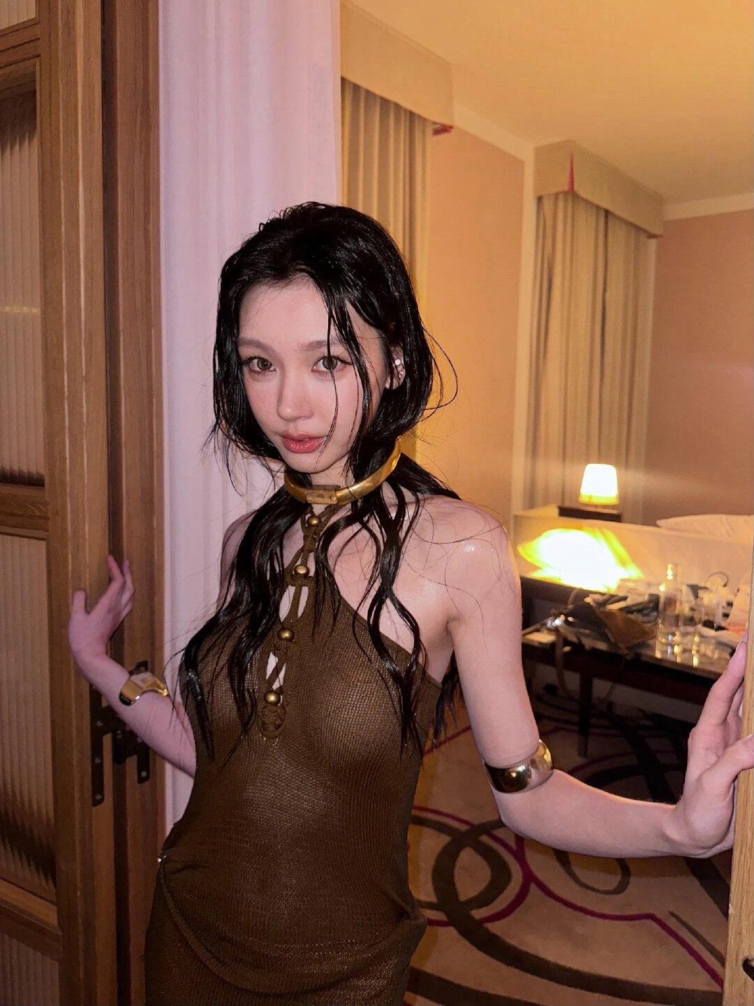 易梦玲 凹凸有致
