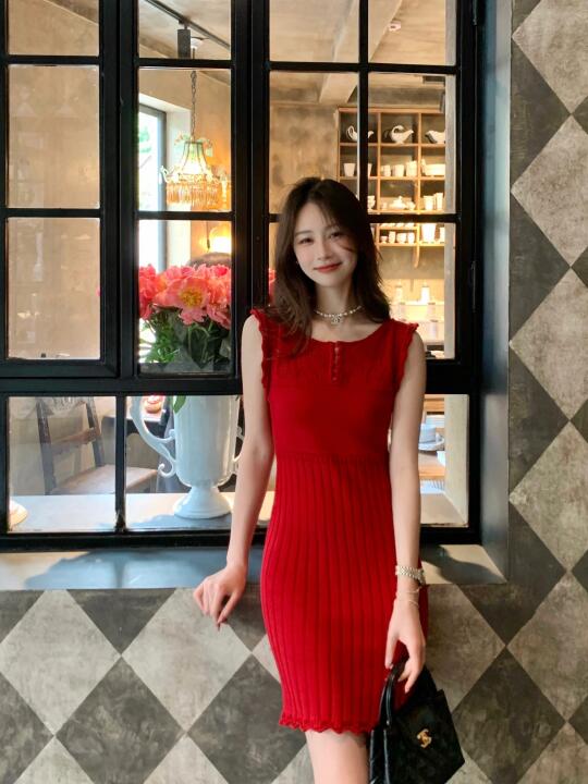 小红裙真的好显白啊啊啊❤️