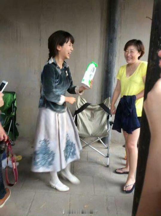 杨紫[超话] 早期的吴若云 ​​​
