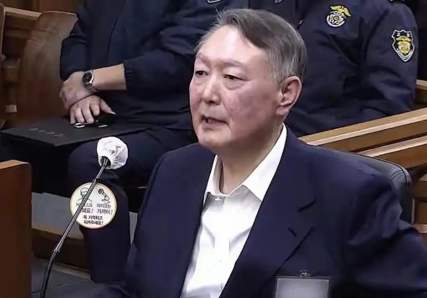 炸锅！特检组再拘尹锡悦6个月，法院今审叛国案，细节太疯狂

韩国政坛再爆大瓜！特
