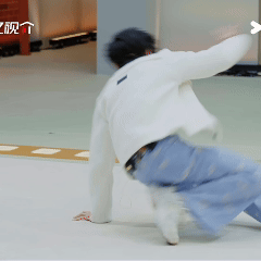 黄朔别转了要转晕了真的要被黄朔笑晕了，本来以为是安静走情绪挂的，结果在《无限超越