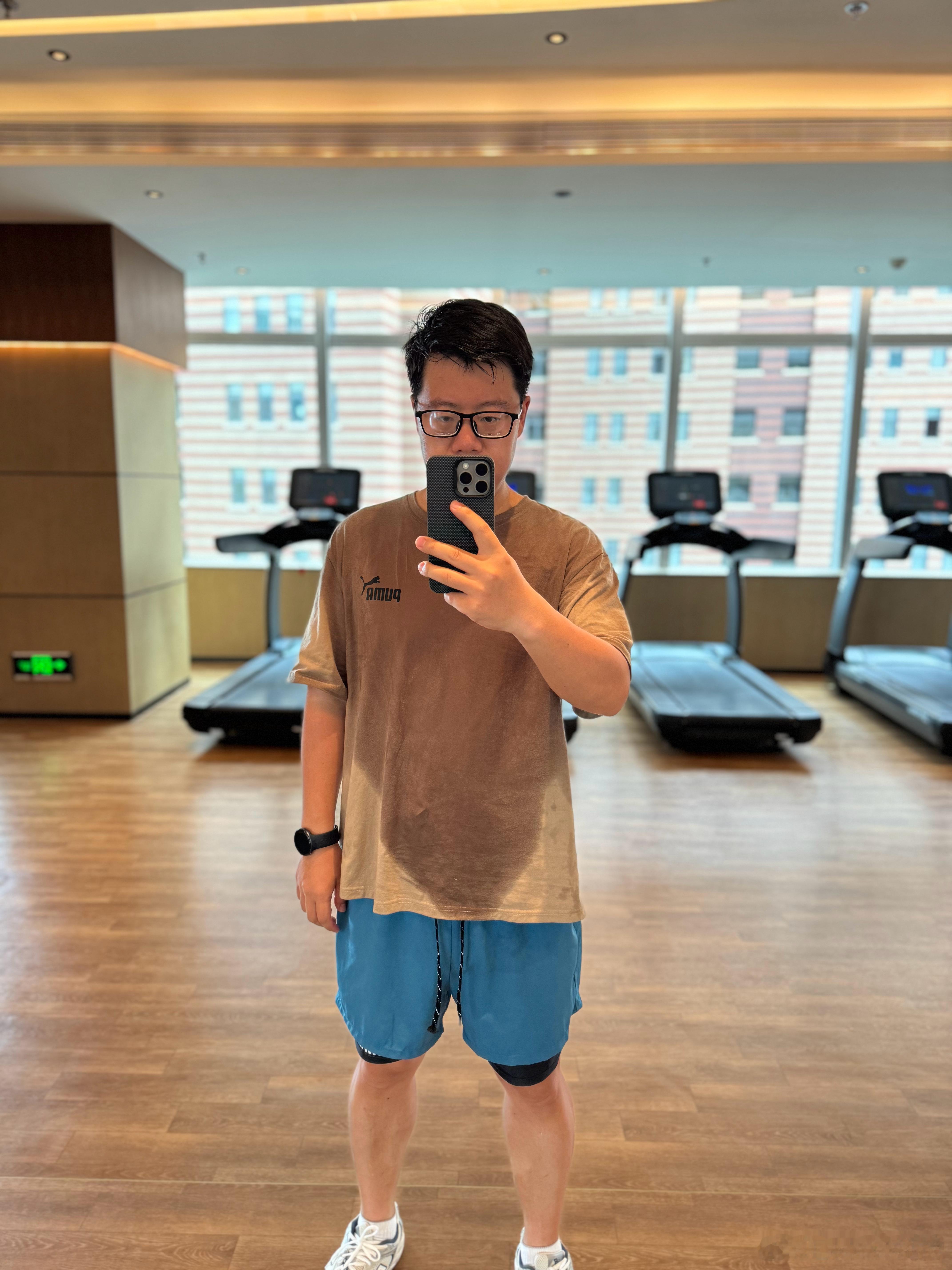 体重下降最明显的感觉是什么摸腰的时候，没有赘肉了…… ​​​