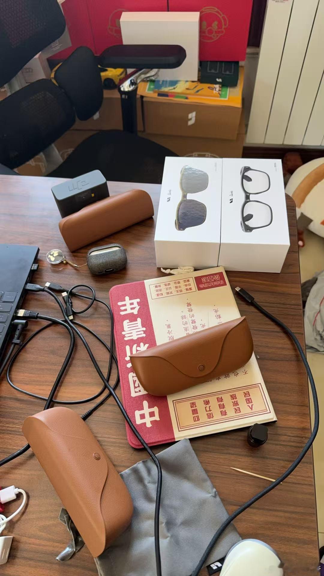 好烦啊，选哪个颜色出门也是个很头疼的事