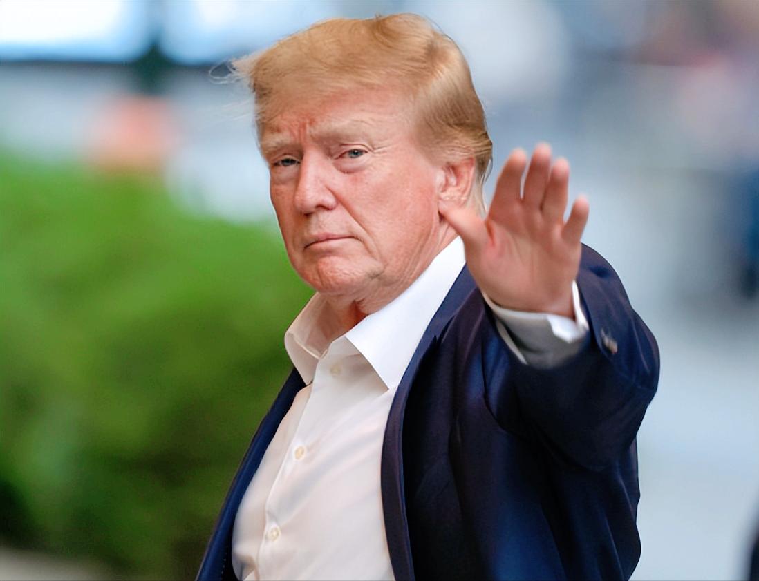 这是又赢了？特朗普最近吹嘘美军把伊朗打惨了，还放狠话说要下死手，连伊朗女子学校被