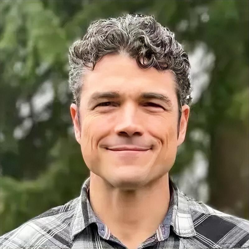 美国前国家反恐中心主任乔·肯特当地时间4月12日深夜发文称，美国和伊朗的谈判原本