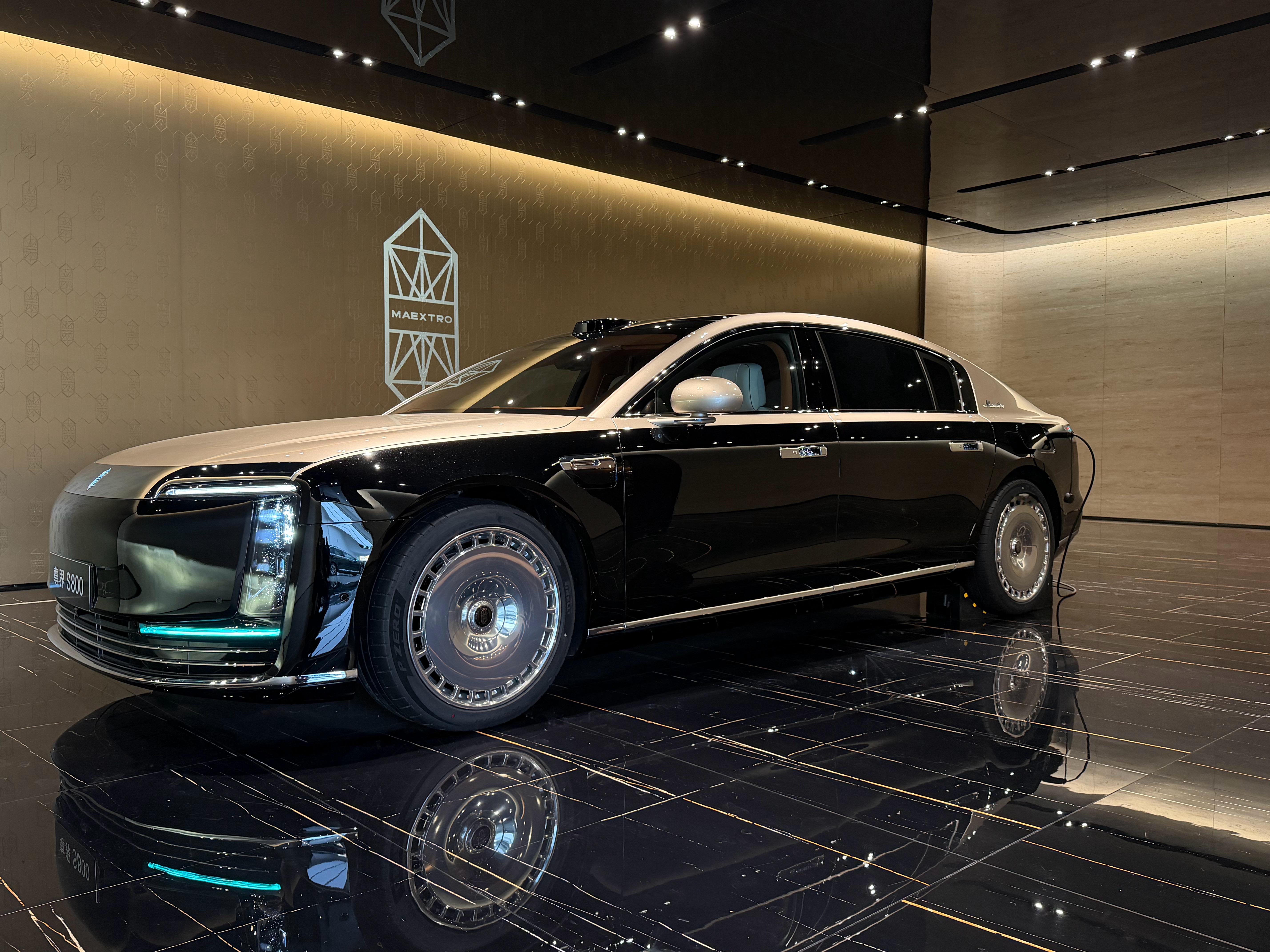 尊界这实车细节用料和设计，看着真不错啊，再次感慨有钱真好