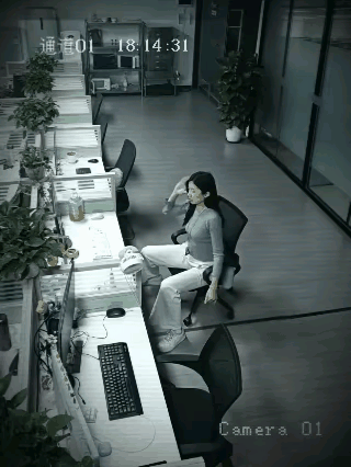 每天说加班，终于露馅了～😁