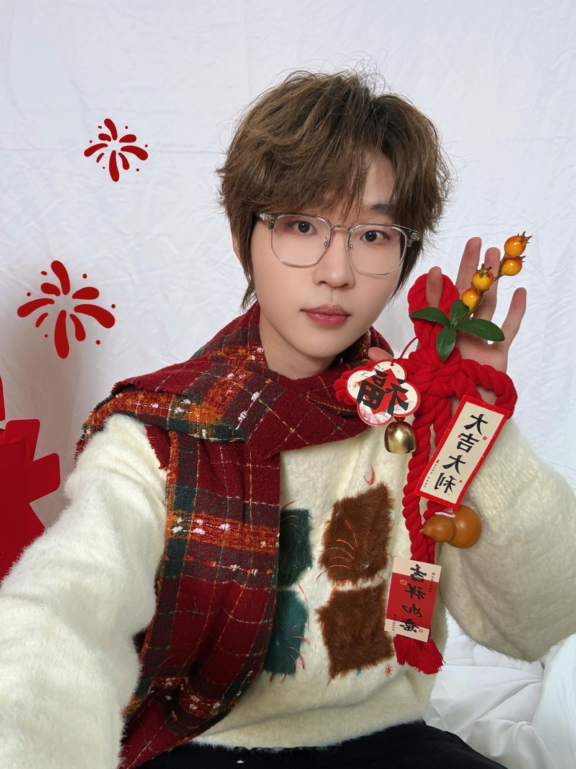 吒蛋的马年第一张小自拍来啦吒蛋日记微博竞团圆