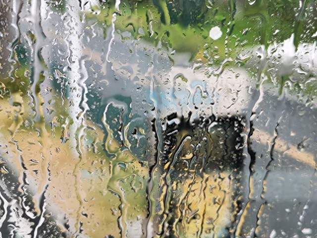 大降温来了：大范围降雨将持续并变冷，多台风酝酿，超强台风东去