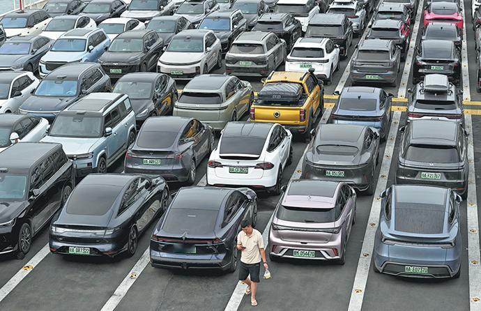 【海南省到2030年禁售燃油车！】
中国海南省敲定燃油车禁售目标，2030 年除