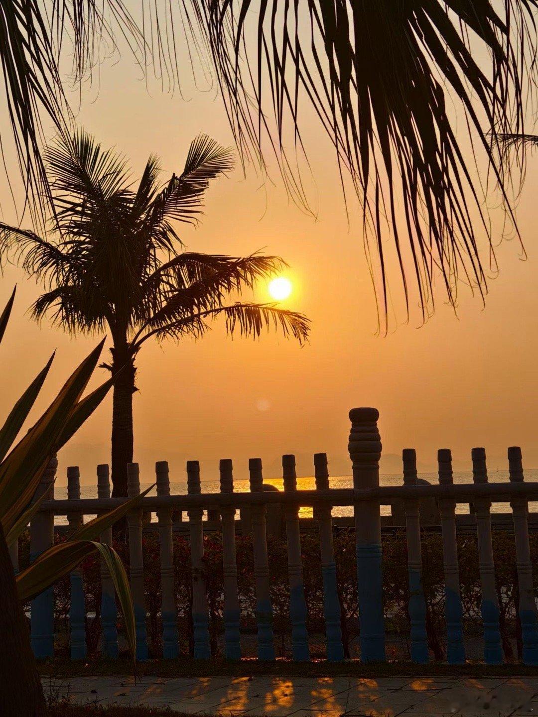 A股缩量震荡：4114点收盘，明天这样走大盘自4190点冲高回落以来，始终坚守4