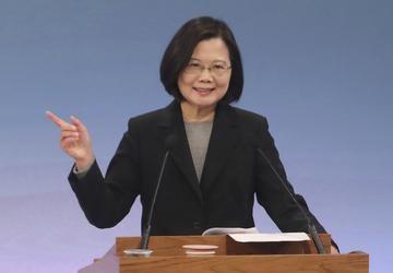 不必再反复高喊“收复台湾”，也无需一再突出“回归”二字——按照国际法文件与我国现