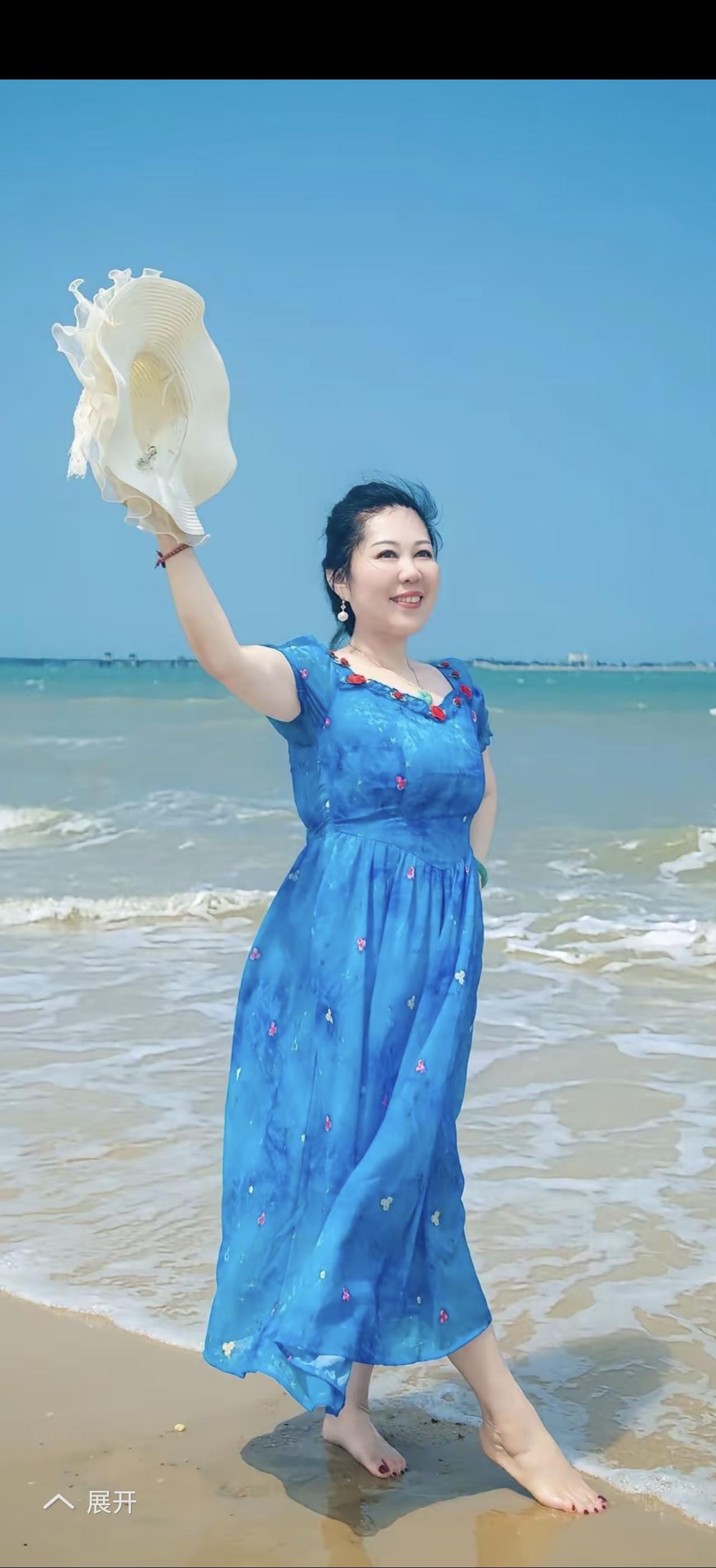 中年过后，最深的领悟就是要学会放下。年轻时总觉得拥有越多越好，到中年才明白，失去