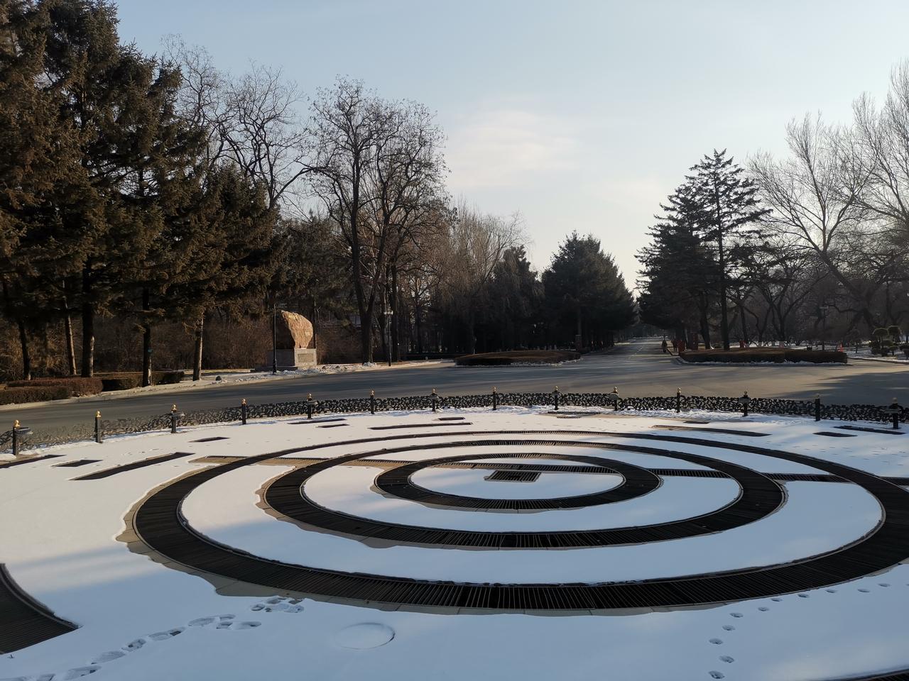 随手拍张照雪恋同心圆