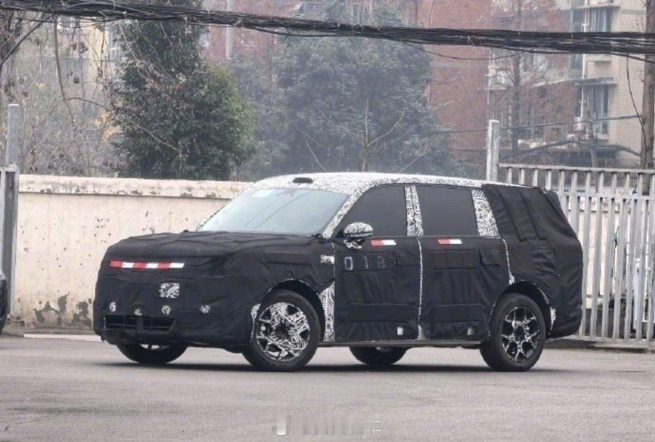 小米首款增程混动suv谍照曝光小米的“9系”又一个增程大豪华，大家有什么期待