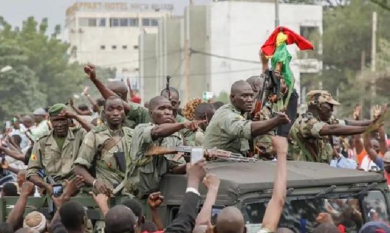 快讯！快讯！
 
美国驻马里大使馆突然宣布了“立即离开”的警告。
 
马里局势连