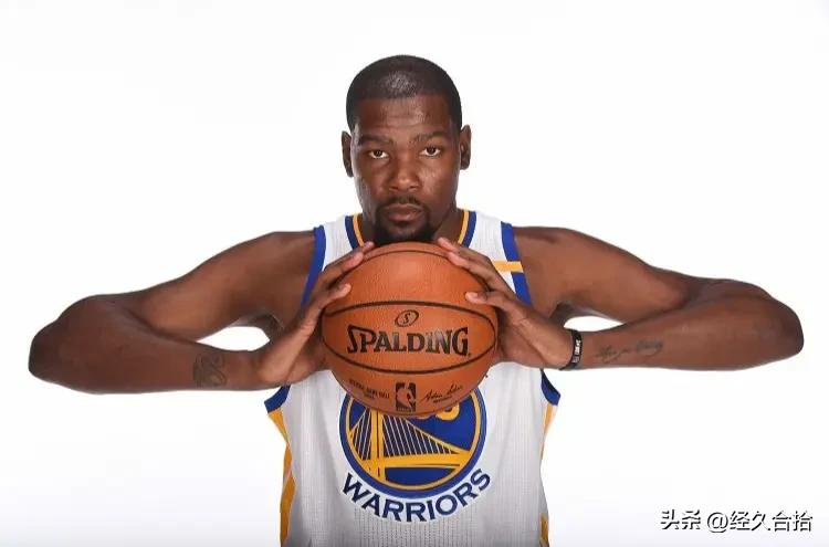 杜兰特为何这么容易受伤？

杜兰特容易受伤的原因是多方面的，主要可以归结为以下几