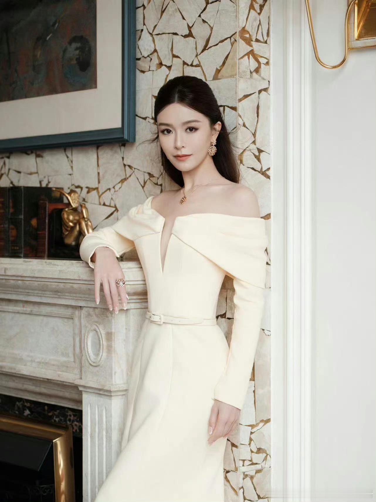 文咏珊是不是想走主流赛道，可惜失败了 ​​​