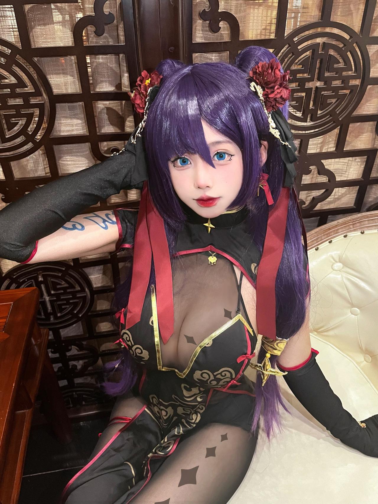 猜猜我是谁？雷电将军？莫娜？刻晴？还是八重神子？
COSER：请以静崽为核#原神