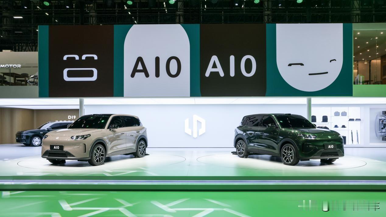 广州车展重磅新车扎堆，为何零跑展台爆火？

今年的广州车展上，零跑展台可谓人潮如