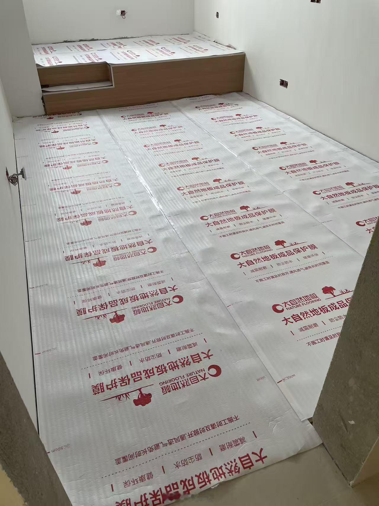 地板商家这种保护收我8块一平方，感觉贵了，不如自己铺 