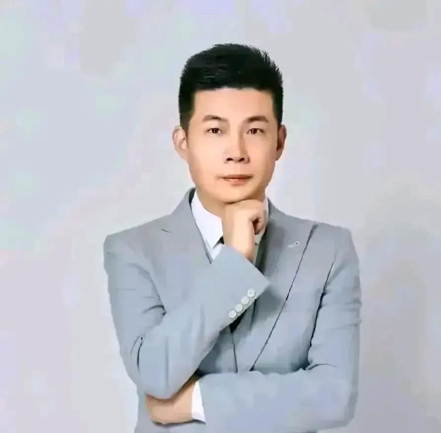 张晓磊的🔥爆文章，到了输不起的年龄，才懂：“先苦后甜”不是承诺，是成年人的自愈