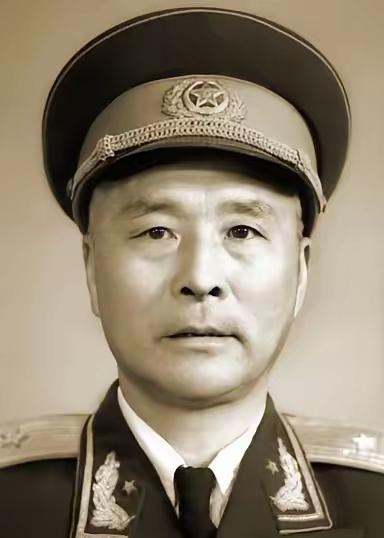 1936年红军团长牺牲后被士兵掩埋，一位路过的老妇人竟割下他身上的腐肉，这是为什